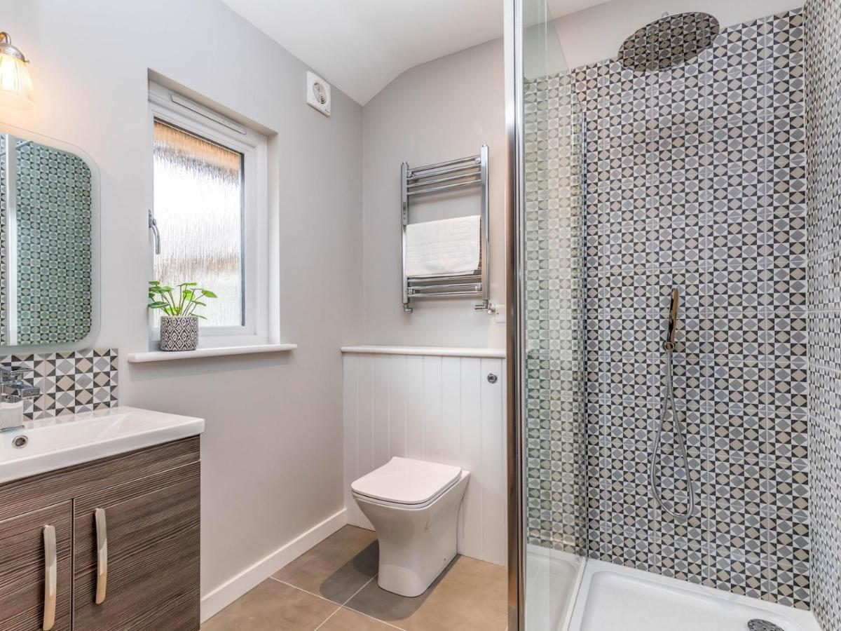Pass The Keys Delightful 1 Bed Lodge In South Downs Village Chichester Exterior foto